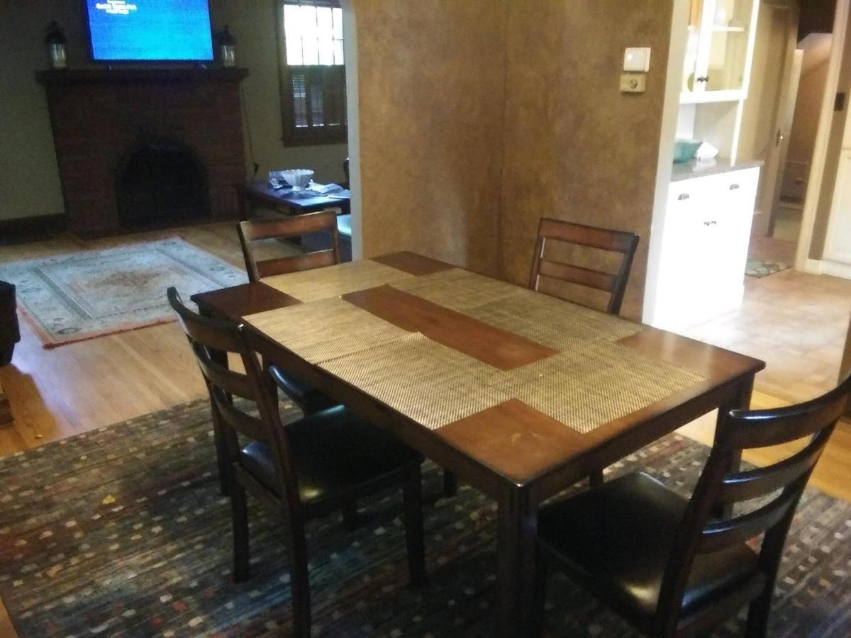 Historic Twin Tudors Inn Sioux Falls Esterno foto