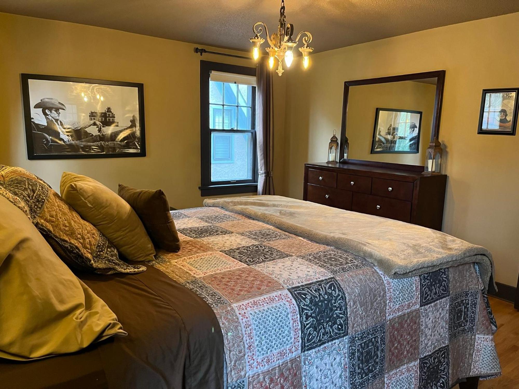 Historic Twin Tudors Inn Sioux Falls Esterno foto
