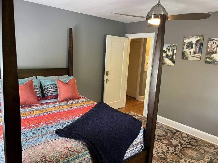 Historic Twin Tudors Inn Sioux Falls Esterno foto