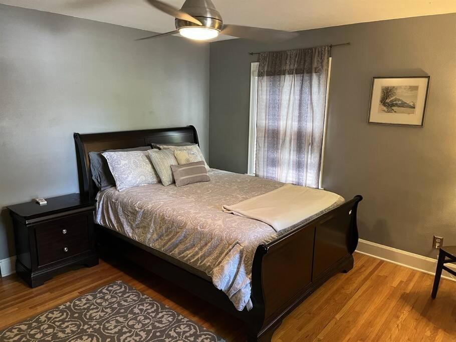 Historic Twin Tudors Inn Sioux Falls Esterno foto