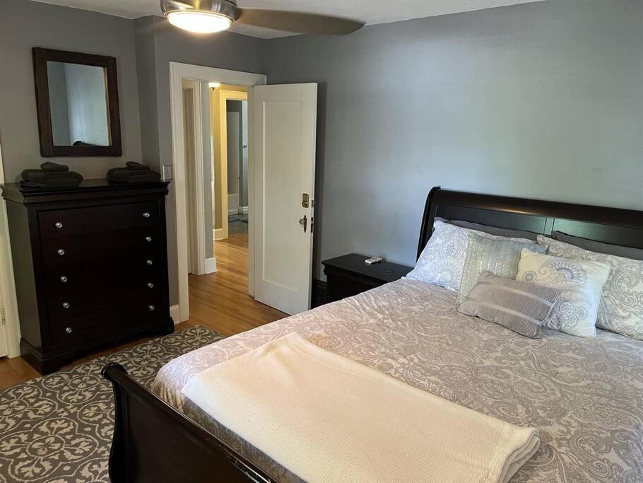 Historic Twin Tudors Inn Sioux Falls Esterno foto